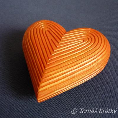 Srdce broušené drážkované oranžové