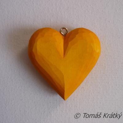 Srdce vyřezávané žluté
