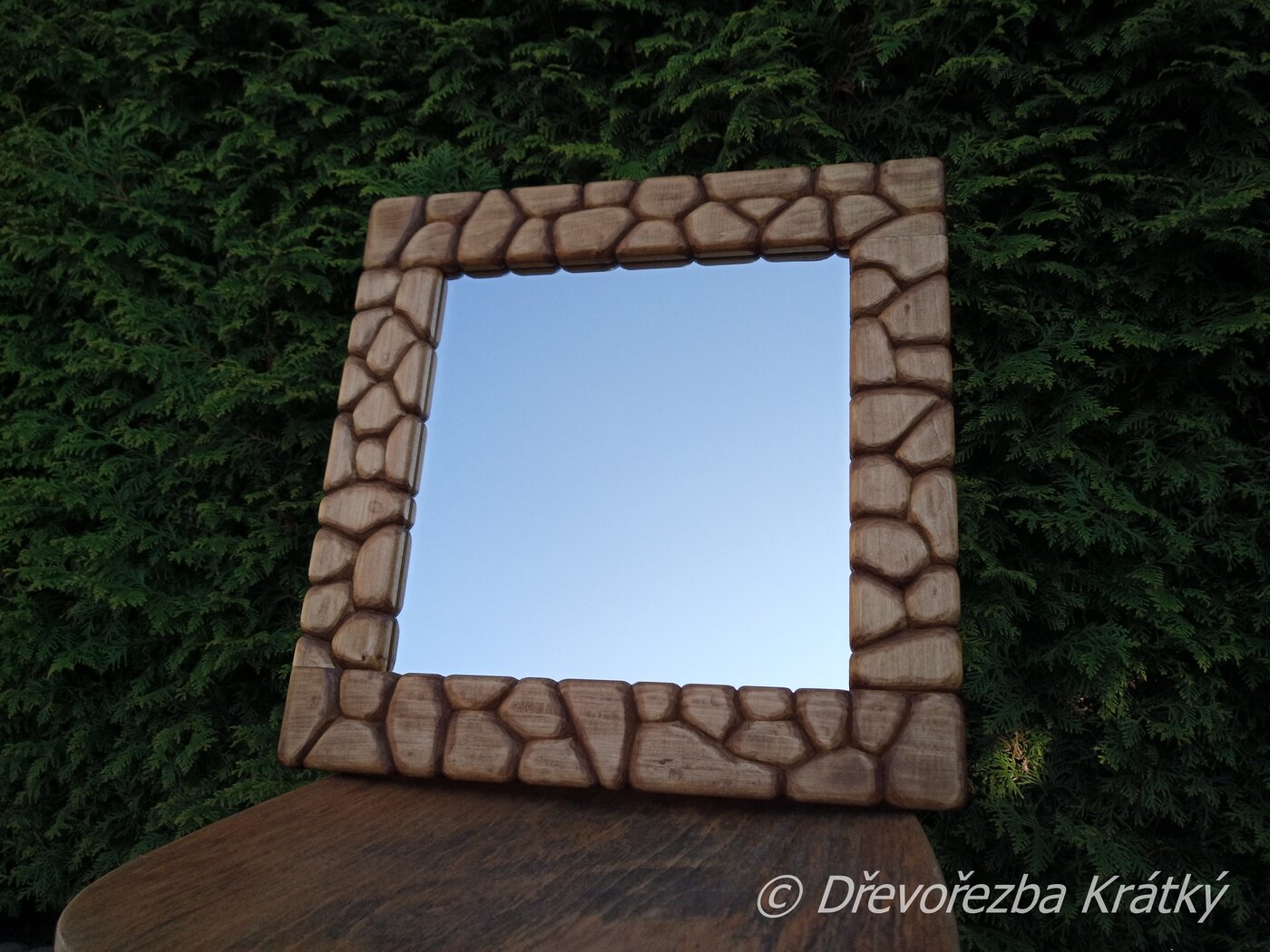 Rám na zrcadlo 50 x 50 cm - vzor kámen