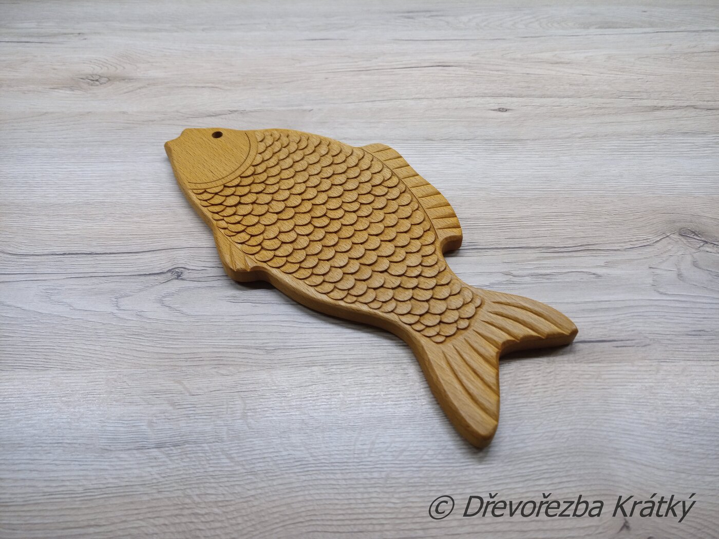 Dořezba šupin a ploutví na prkénko jiného výrobce